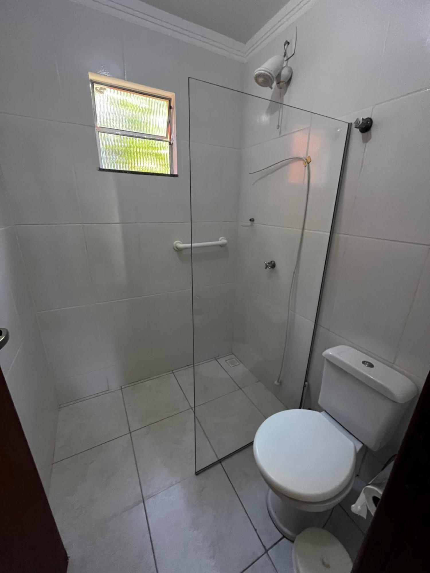 Casa Espacosa Com Piscina, No Bairro De Arraial D Ajuda, A 7 Minutos Da