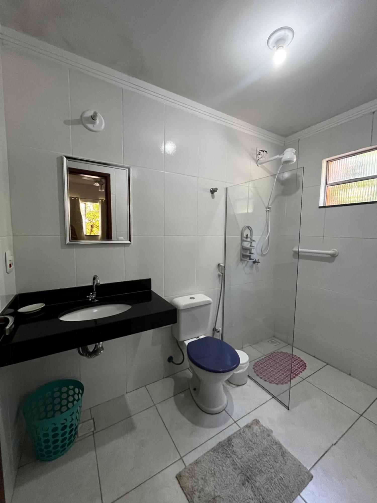 Casa Espacosa Com Piscina, No Bairro De Arraial D Ajuda, A 7 Minutos Da