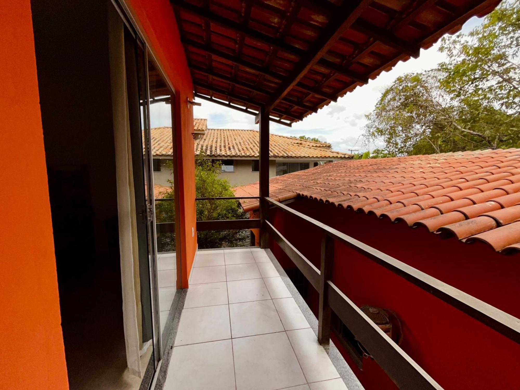 Casa Espacosa Com Piscina, No Bairro De Arraial D Ajuda, A 7 Minutos Da